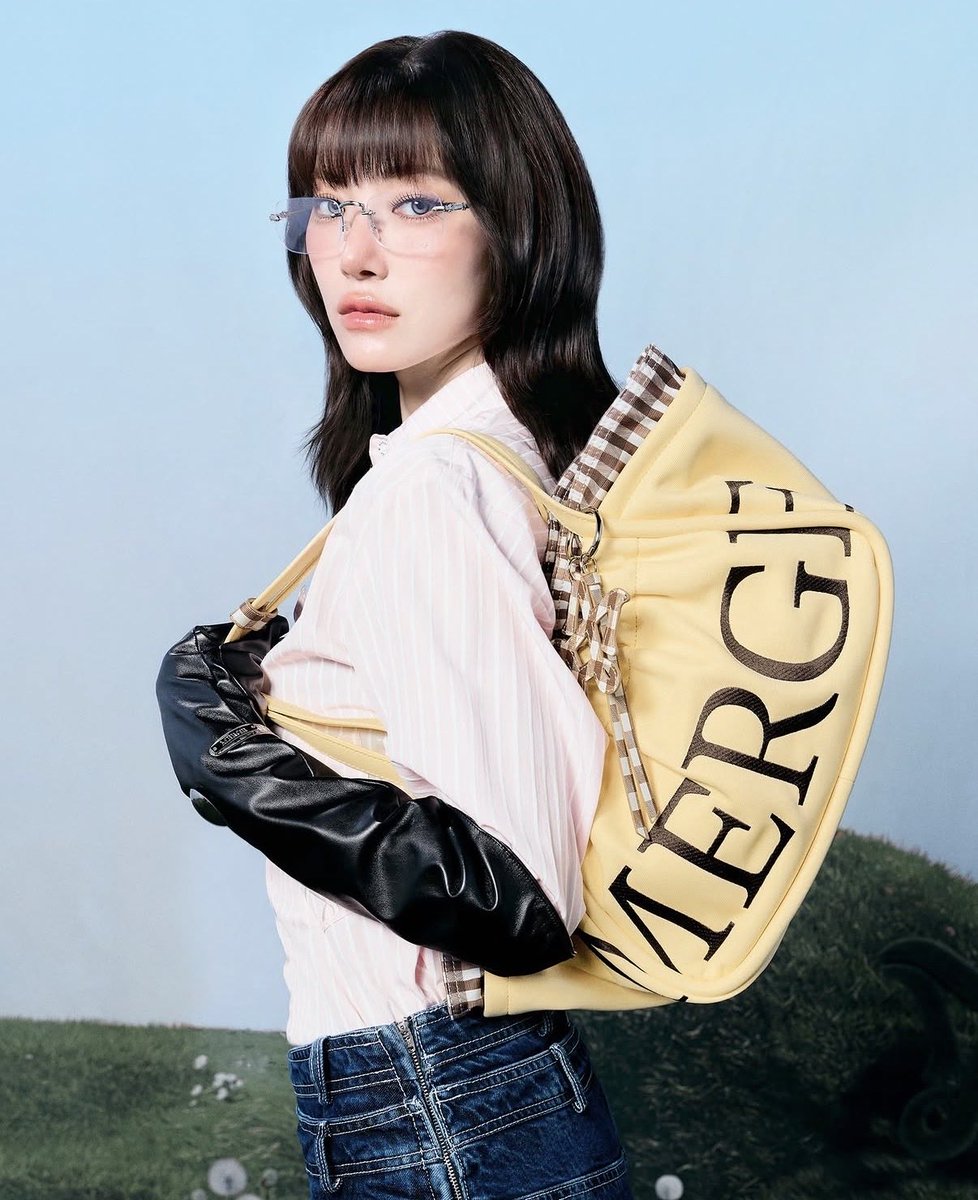 Zero_Charisma7's tweet photo. These right here would be so amazing 🤎💛🤎💛

#MERGEOfficial
#MERGEGhost
#MERGEFriends
#jingjingyu #จิงจิงยู https://t.co/xnynig9F9E