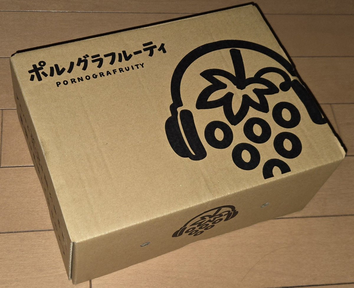 kouchazuke_15's tweet photo. 届きましたー！
早速一房美味しくいただきました🍇

甘酸っぱくてとても美味しい！
大切にいただきます！
ありがとうございます！

はみだし御免多め ꉂ🤣𐤔

#ポルノグラフルーティ https://t.co/6aIeZsfbsK