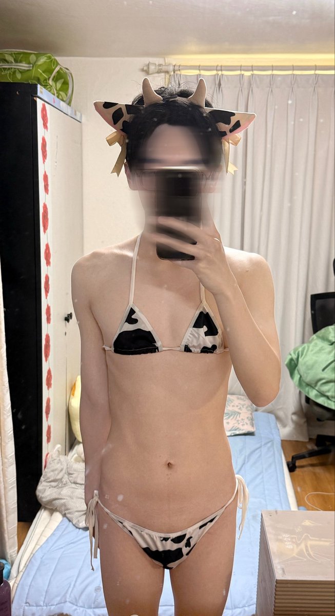 salgu359's tweet photo. 처음으로 야한 옷 입어봤다!
후원해주신 미상의 보추분 고마워요!
#보추 #femboy https://t.co/ults6KNJ49