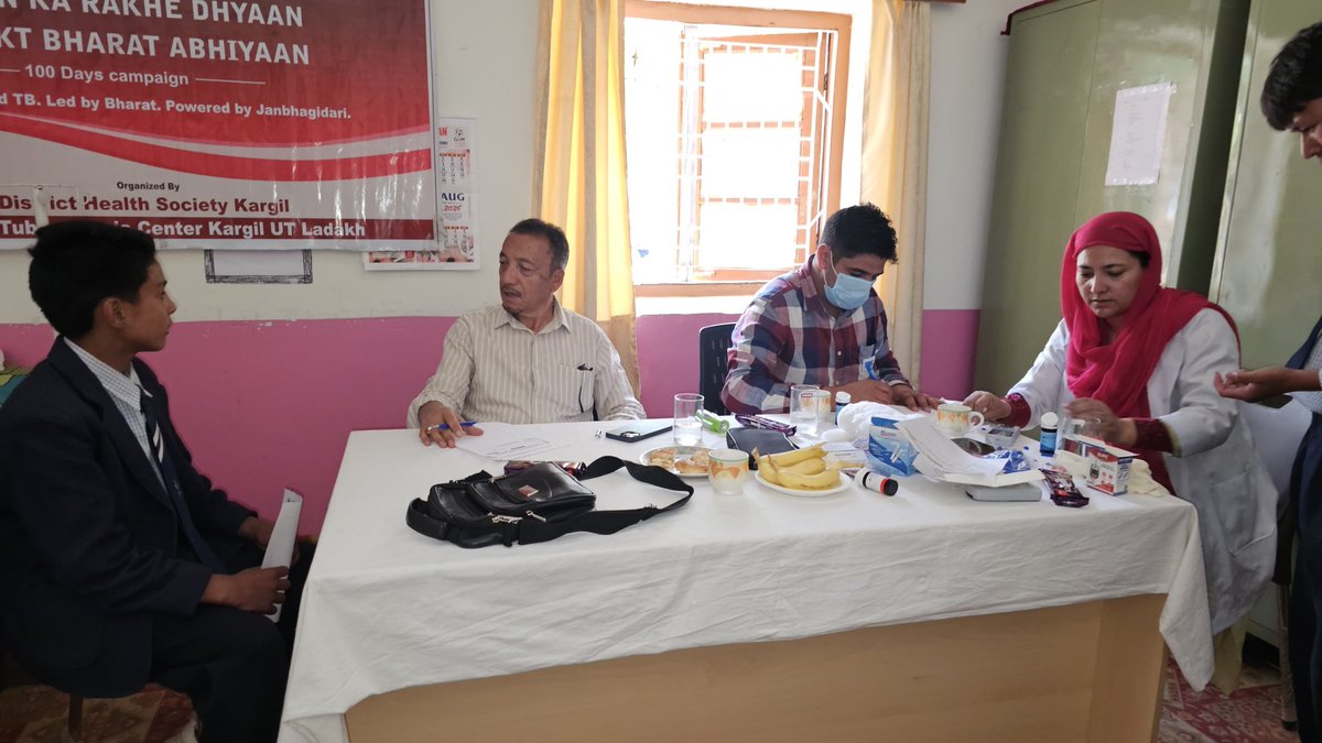 HealthKargil's tweet photo. DTC Kargil continues its Active Case Finding drive under NTEP! Integrated AI chest X-ray, dental, eye, &amp; NCD screening camps were held at JNV Kurbathang &amp; Andoo today. Total 177 individuals screened and 9 CBNAAT referrals sent https://t.co/2mmJW7Ry5K