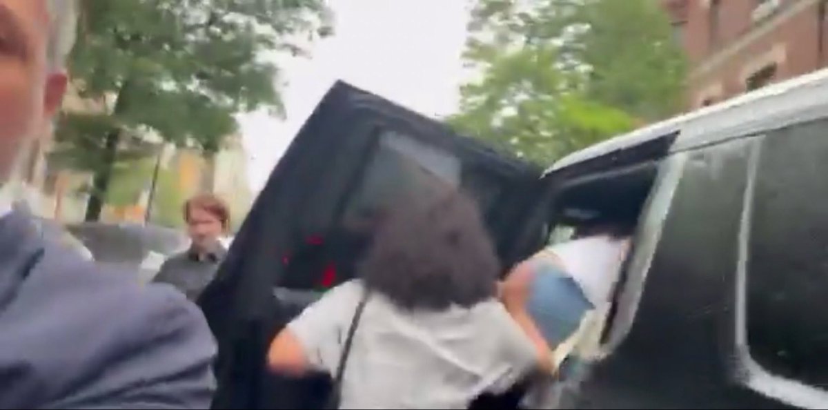 david_sivella's tweet photo. And not a mention or a question in this story about the @NYCMayor using the government vehicles assigned to him to chauffeur @DarializaforNY and her staff around illegally to campaign during the Democratic primary last June.
At the time, Darializa Avila Chevalier was in a long-term romantic relationship with Zohran’s Chief Legal Counsel, Ramzi Kassem. So they should all have been aware of this violation of government ethics rules and the law.
In fact, there is not a mention of Chevalier or Kassem (who likely also has a government car and driver) in this @SahalieD story justifying the extensive use of NYC government cars and drivers.
Why is that, @JCColtin?