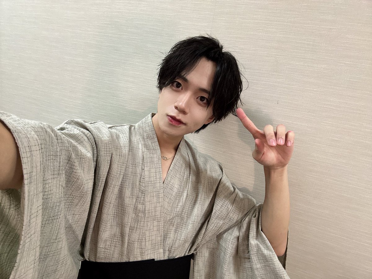 Lumi7_yu's tweet photo. Luminareありがとうございました！
浴衣に合わせて人生初ポンパしたよ

昨日とは雰囲気変わってバチバチダンス曲セトリで4Daysラスト締めくくりました！

今月は18日のライブの特典会でも浴衣着ます！
また色とか髪型とか変えるつもりだからその日も遊びに来てね！ https://t.co/aIEkebEspP