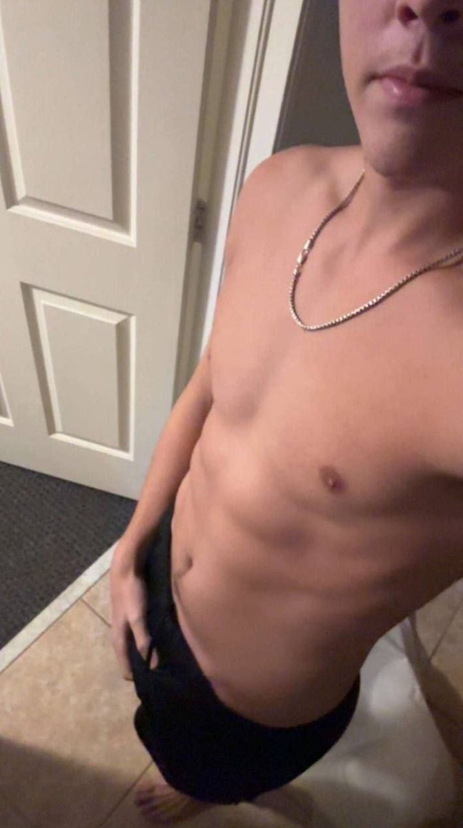 Bryanbaitfile0's tweet photo. Exclusive baiting files Hot and younger ones DM if you're interested my telegram= https://t.co/aiXSoPCr7S https://t.co/gAE8tHYBjq