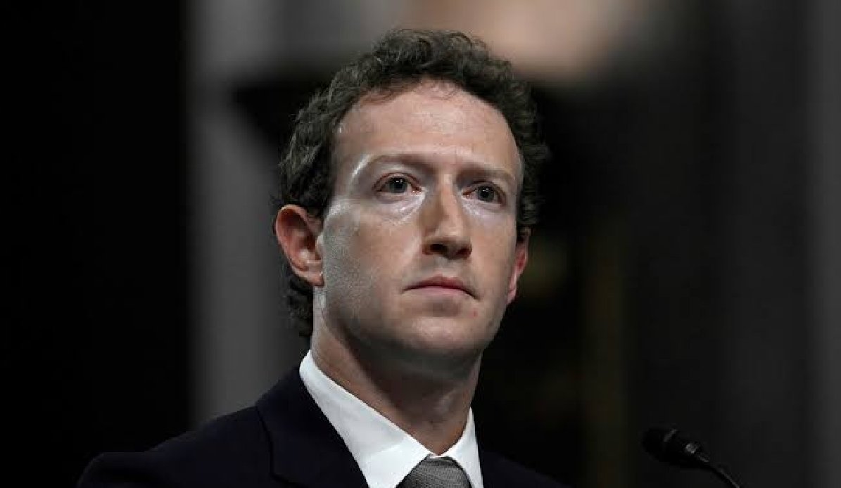 TheDailyPioneer's tweet photo. The chief of Parliament's IT panel has demanded an apology from Meta CEO Mark Zuckerberg over the temporary removal of Prime Minister Narendra Modi's video from Facebook.
Click to read: https://t.co/wAZacVG0N4
@Meta @finkd @narendramodi @facebook #SocialMedia #ITPanel #IndiaNews