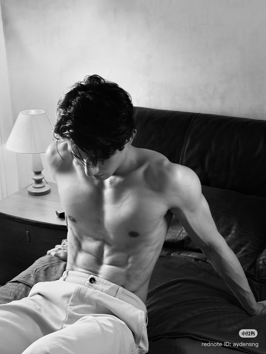 hannawithanh_'s tweet photo. ayden updated his xhs with the caption:

“xiaobei’s carefully curated picks”

AYDEN—

#政瞳 #aylio https://t.co/ZARteUUAwE