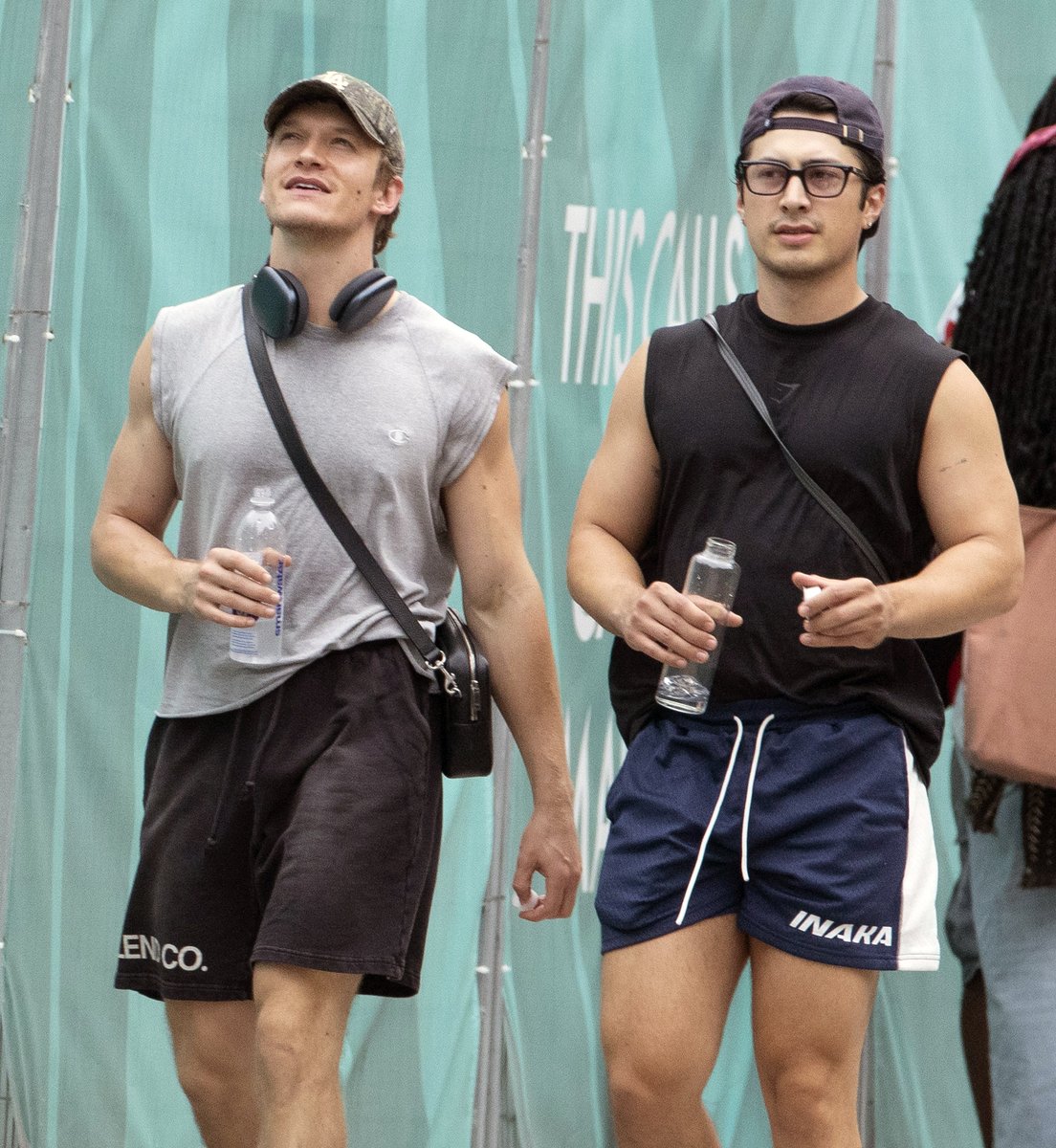 ConnorStorrieCA's tweet photo. 30 new HQ photos of Connor Storrie and Hudson Williams in Toronto on August 2 have been added to the gallery. 

https://t.co/7sjdVzg9As https://t.co/v55PfUKffA