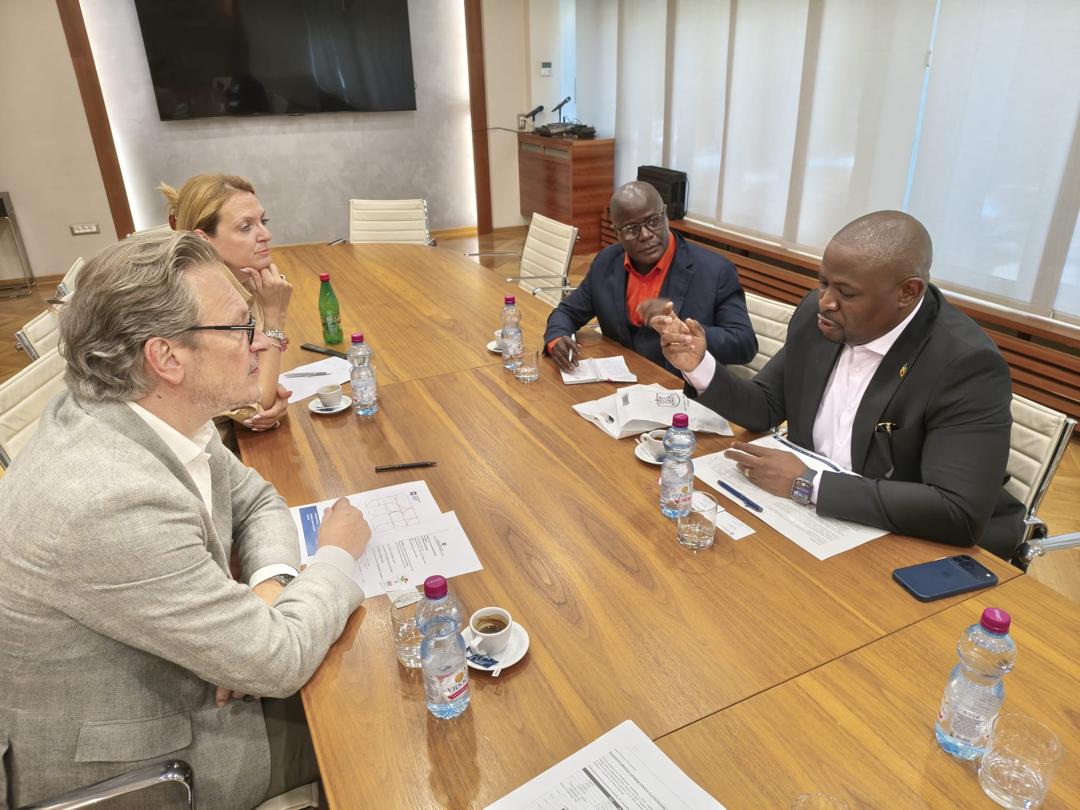 ZimTradeAlerts's tweet photo. 🚀A new dawn for Zimbabwe-Serbia trade! 🇿🇼 🇷🇸 Today, we sat down with the Chamber of Commerce and Industry of #Serbia to unlock new trade opportunities.  
Is #Serbia a market you are interested in exploring? #ZimTrade will be facilitating a webinar in September, priority sectors for trade opportunities include: 
💊 Pharmaceuticals 
🚜 Agricultural inputs & machinery 
🍓 Horticulture
 🏗️ Construction & Service 
Follow #ZimTrade for more details!  #EnergizingExports