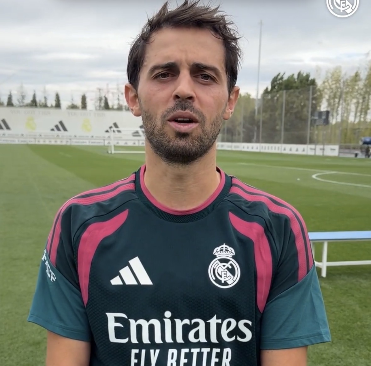 MadridXtra's tweet photo. 🗣️ Bernardo Silva: “What am I most excited about? WINNING, because that’s the most important thing and what’s expected at this club.” https://t.co/KRvWc1Jvt4