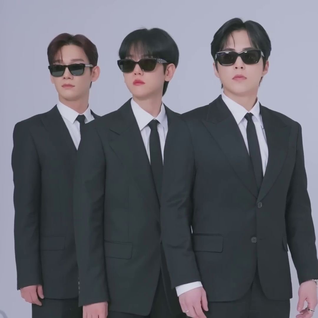 _tnggg's tweet photo. ถ้าปี2026นี้สามจิ๋วคัมแบค ไม่ว่าจะคัมเดี่ยว คัมยูนิต คัม9 หรือคัมในรูปแบบไหน ช้านแจกบั้มเลย3บั้ม!!💸 พูดจริงงงงมากกกก แจกแบบแจกก ใจตอนนี้คิดไปภาพตุวเองนั่งอยู่ในคอนเสิตละ🥹 https://t.co/l2Jv0nJYqR