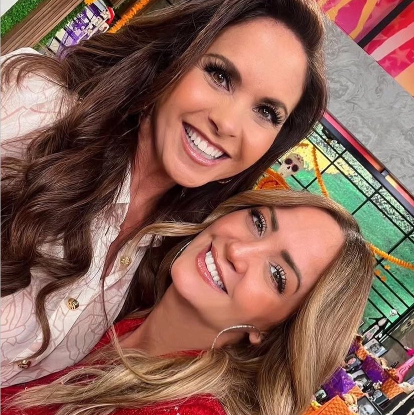 emanuira's tweet photo. día de renovar la foto de las meras meras 😚😚

#Felices28ProgramaHoy https://t.co/Lz5pbZ0YBu