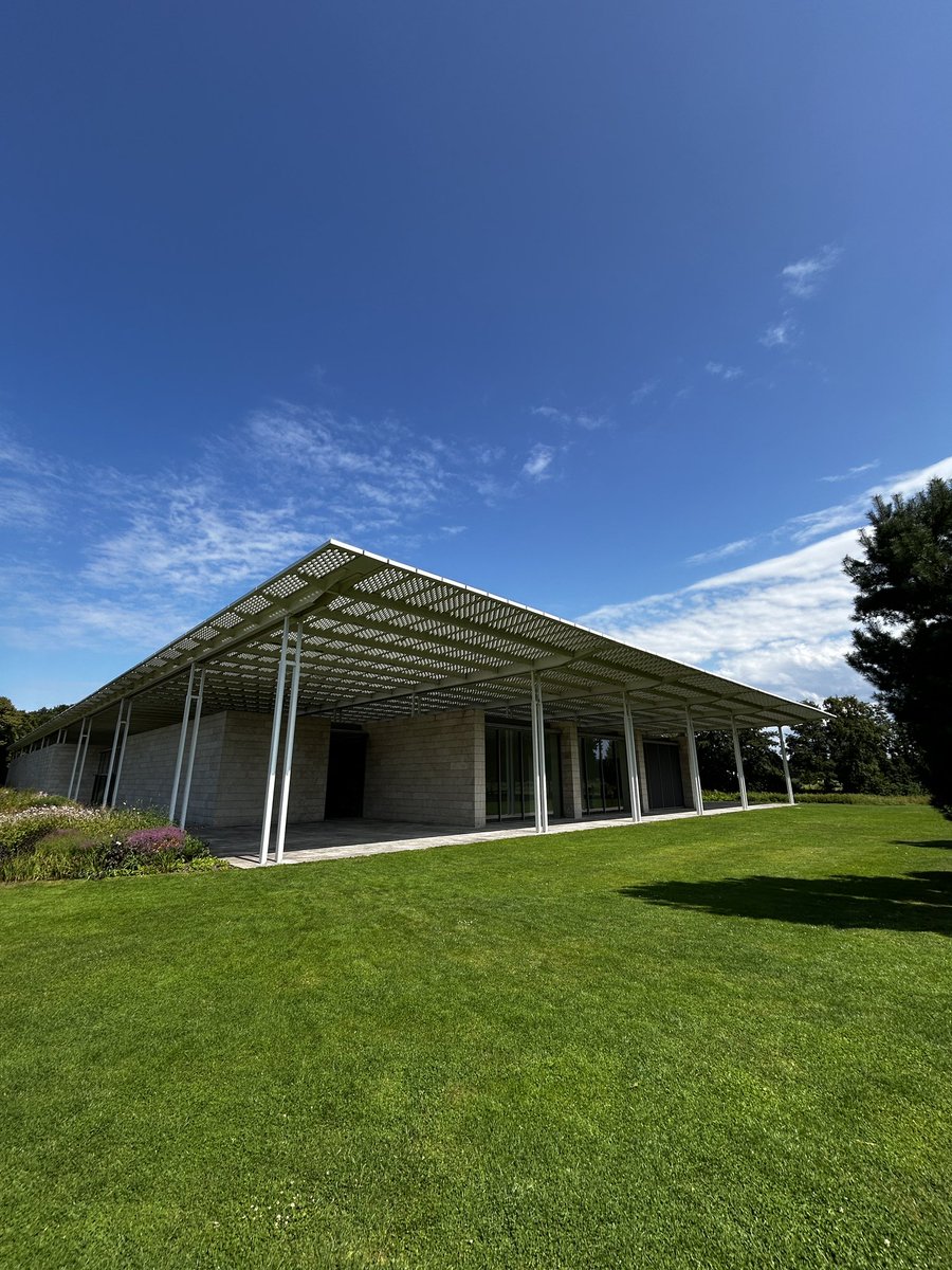 ume113's tweet photo. Voorlinden Museum (Den Haag) / Kraaijvanger architects 、全く知らなかったが、2017年なのでまあ仕方がないか。にしても、メチャクチャ良い！作品も素晴らしい！今回の企画展はWilliam Forsythe。動いのある展示はやはり面白い。コレクション展もレベルが高い！たまたま知ったがほんと良かった！ https://t.co/pJPy01O3PT
