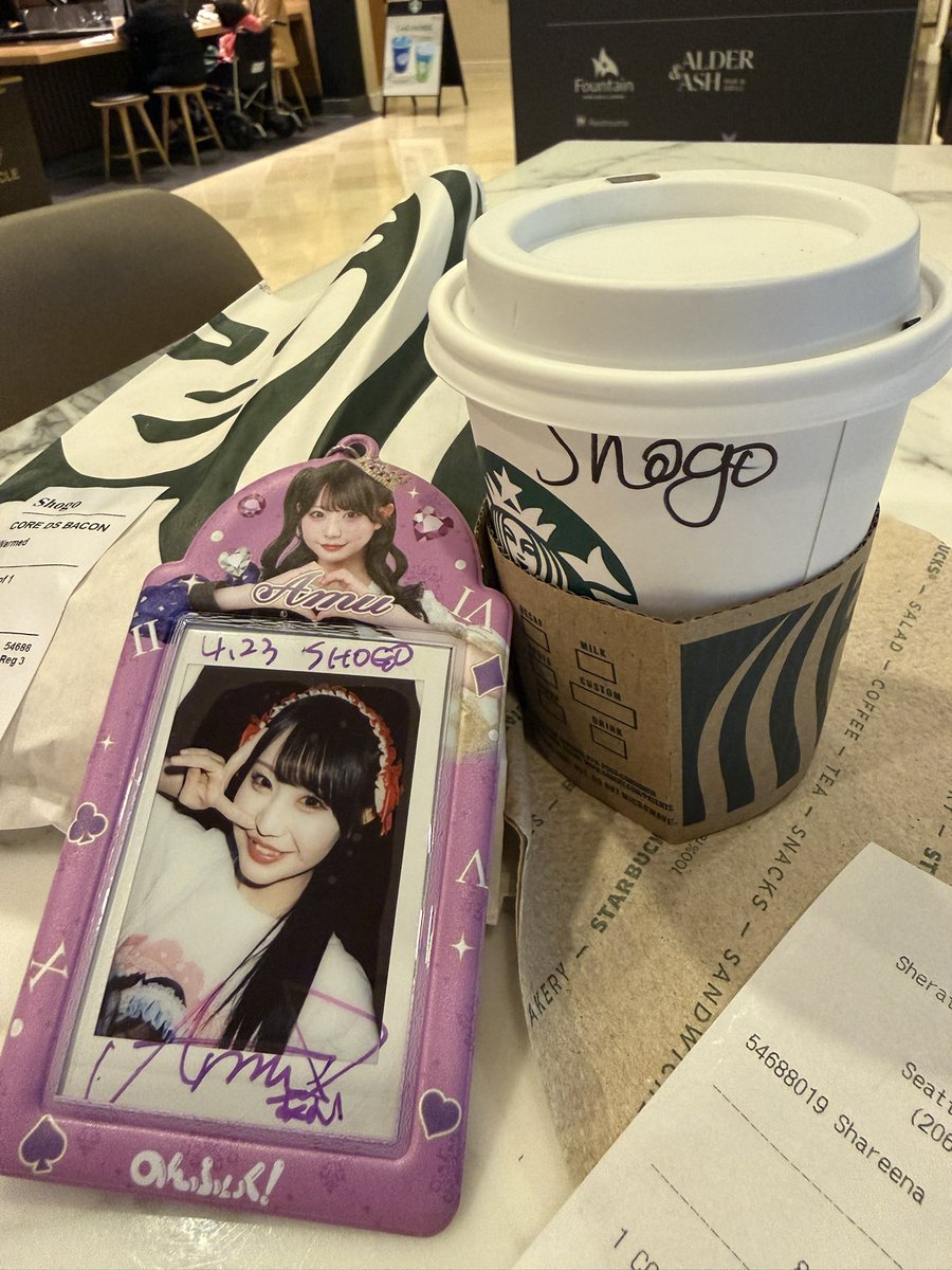 shogo_amu's tweet photo. シアトルだけど1号店激混みだったから
普通のスタバに来るっていう https://t.co/rQoOBecOkO