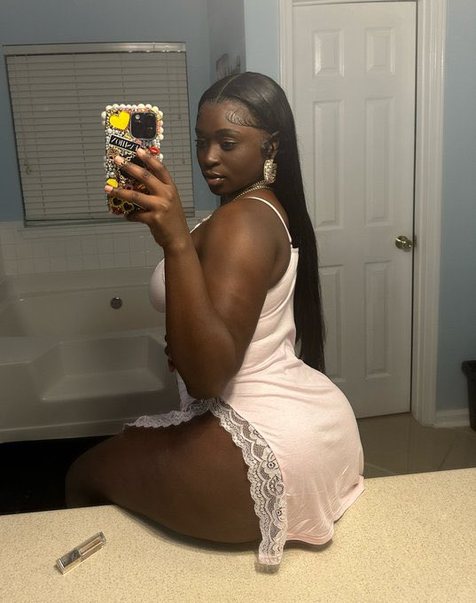 Mirabelof's tweet photo. @esterana_ Hi I'm Mirabel by name 
Hit me up on telegram let's vibe ➡️https://t.co/Gab4IXpolb
Zangi ➡️5641735776 https://t.co/9P1SAL2yTa