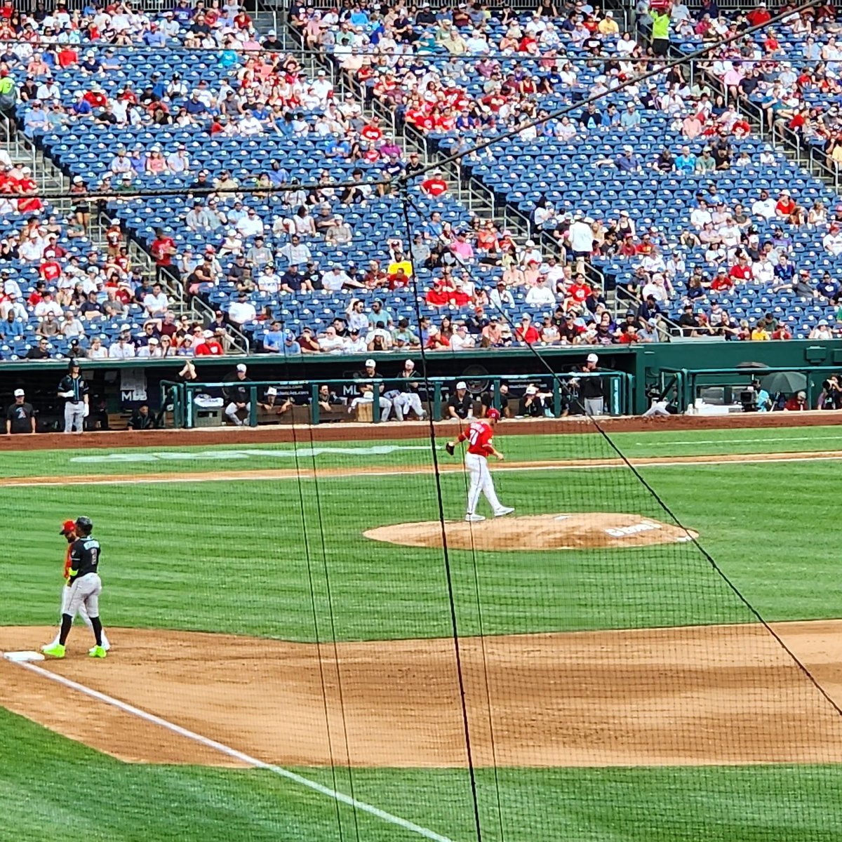InNowOrg's tweet photo. ⚾ What a GRAND SLAM kind of day at Nationals Park! Thank you to the @Nationals and the Community Tickets Grant for providing an unforgettable day of baseball, community, and accessibility.. Plus, we loved seeing our friends from #CanineComp! Read more: https://t.co/Tp4zcjZPJq https://t.co/CaMsWVbNGC