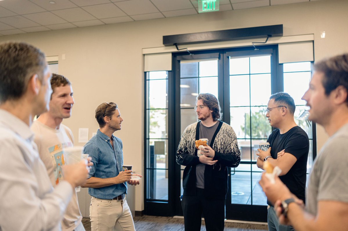 uv's tweet photo. Our founder @justinbebis had an incredible day with @StanfordSBA, @0G_labs, and a host of incredible founders and investors last week in San Francisco for the Apollo graduation.

Huge thanks to everyone that made it possible! https://t.co/lPB9uDgGf1