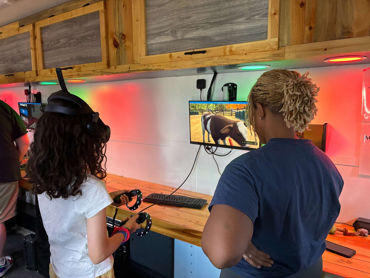 WYOEducation's tweet photo. The #WyDeptEd shouts out staff at #Wyoming21CCLC centers for inspiring kids. Students in Cheyenne summer programs are making big discoveries this summer. Check out these photos from ASK (After School for Kids) at Triumph H.S. and the Boys &amp; Girls Club of Cheyenne.

#Wyoming https://t.co/phavaftY0K