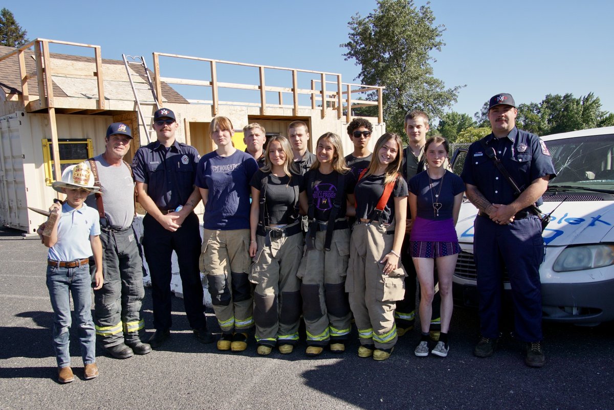 CSBA_Now's tweet photo. Bret Harte Union High School District’s Fire Technology Program launched in 2022 to help prepare students for in-demand careers in fire and emergency medical services close to home. Located in a rural community surrounded by forest in Calaveras County, the program currently serves 30 of the approximately 600 students enrolled in the district. The program has already seen success, with some graduates working for nearby fire departments.

On May 13, CSBA Public Affairs and Community Engagement Representative Stephen Reid toured the transportation facilities and spoke to Fire Tech instructor John Parks to learn more about how the Fire Technology Program is supporting students and the greater community. CSBA is recognizing the exceptional work of small districts through the Small Schools, Big Ideas blog series. Read the full story: https://t.co/Or9AmwyuNw