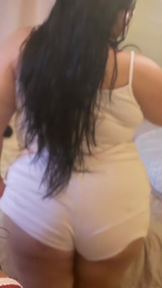 userpinkq's tweet photo. i heard someone liked bbw’s 😜🫦 #bbw #teen #barelylegal #latina #nsfw https://t.co/3hNmIYU1yb