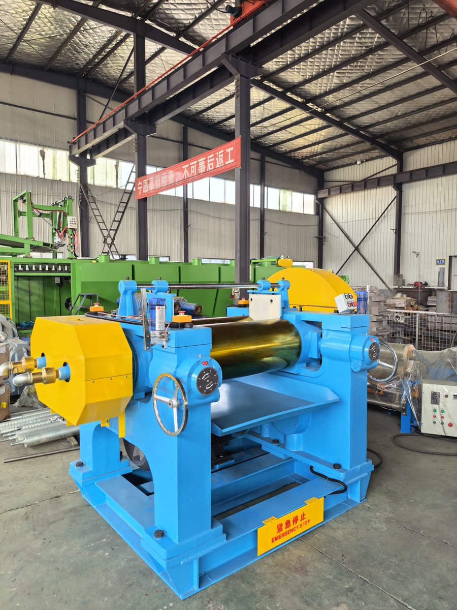 michael32258503's tweet photo. Rubber mixing mill machine
WhatsApp:+8618669842381 https://t.co/4b3CpCdA0F