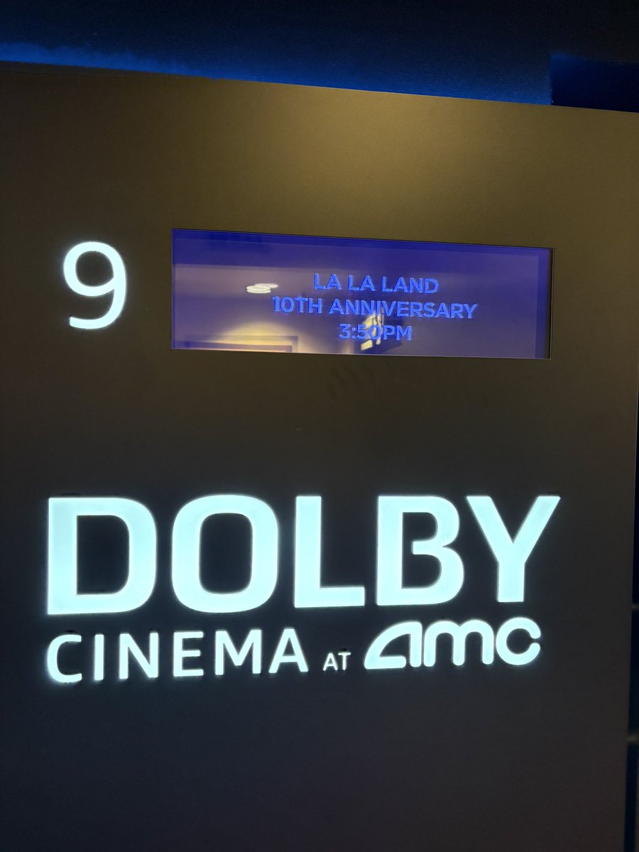 S4RareLegendS4's tweet photo. Saw my 6th favorite (now 3rd favorite) movie of all time in theaters for the first time today. https://t.co/oumdsYdSC7