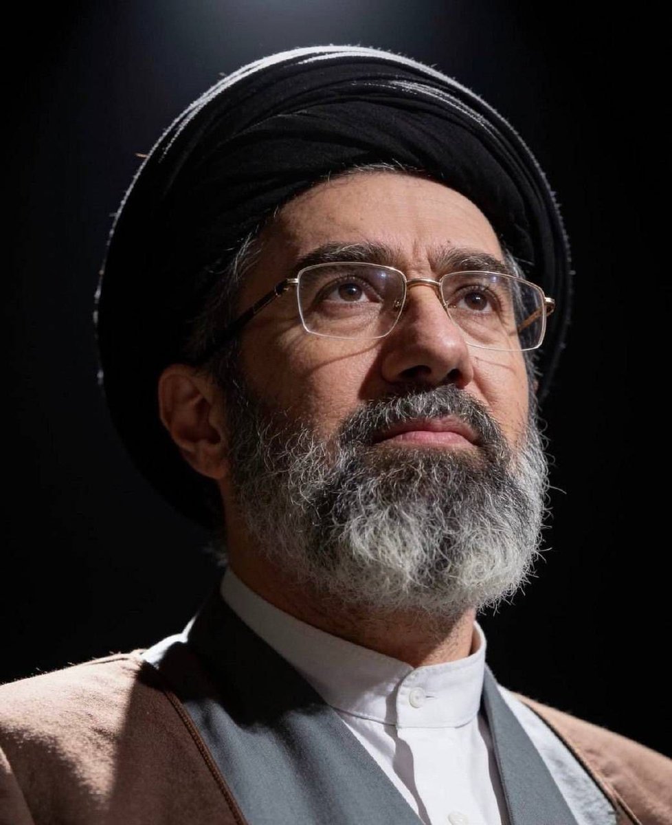 mmoradi711's tweet photo. من سربازشم شما چی؟ https://t.co/kB60lRPpqV
