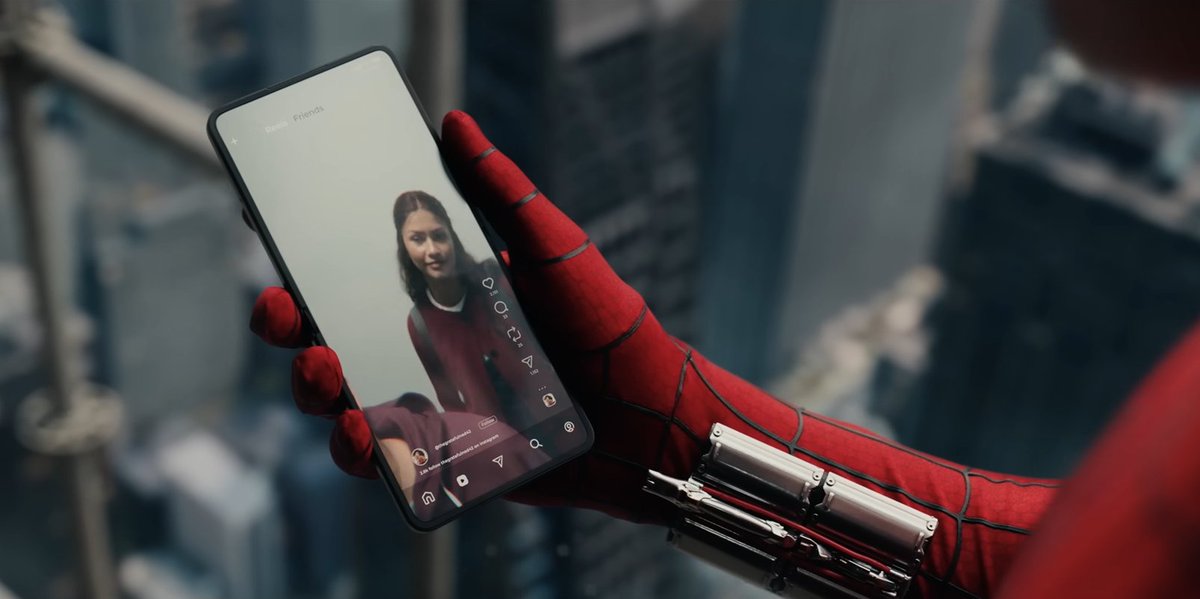 dheetkid's tweet photo. i have a question 🤧
Where did Peter put his phone ? because there is no pocket in his suit! https://t.co/REm83Y1C37