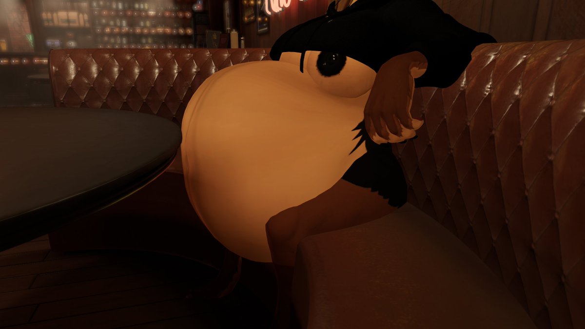 Vorare_Wolf's tweet photo. i may have eaten a waiter https://t.co/fTjratdSml