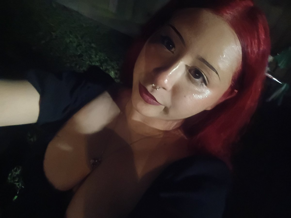 syyriah's tweet photo. :p https://t.co/5QZCEVIEA3