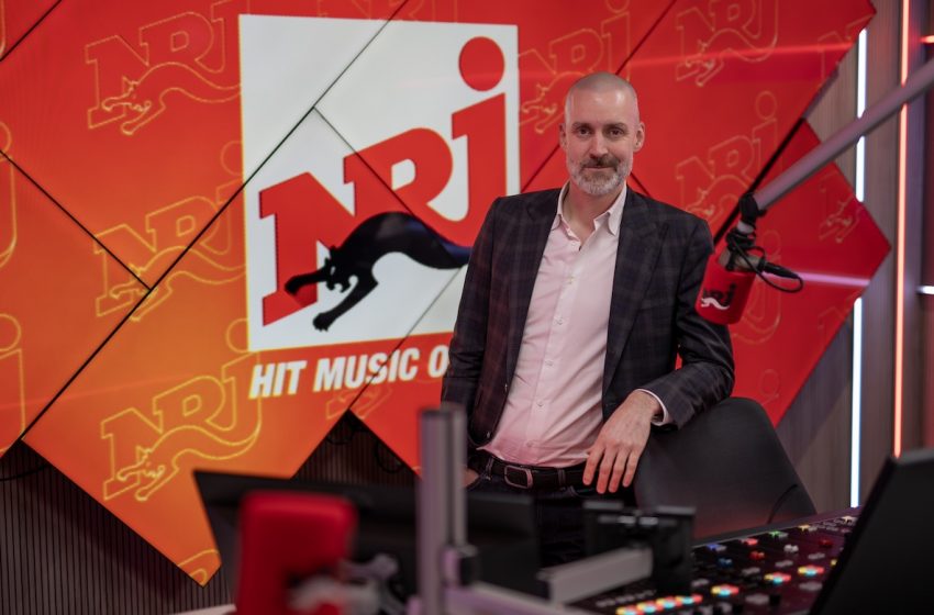 RedTech_News's tweet photo. “The time of cheap, highly profitable jukebox radio is over.”
#NGroup CEO Kim Beyns says radio must build communities, protect one-click dashboard access and pursue a broadcast-streaming future.
👉 🔗 https://t.co/zM0HIdlsIL
#RedTechNews #RadioStrategy https://t.co/dluHd4XBc2