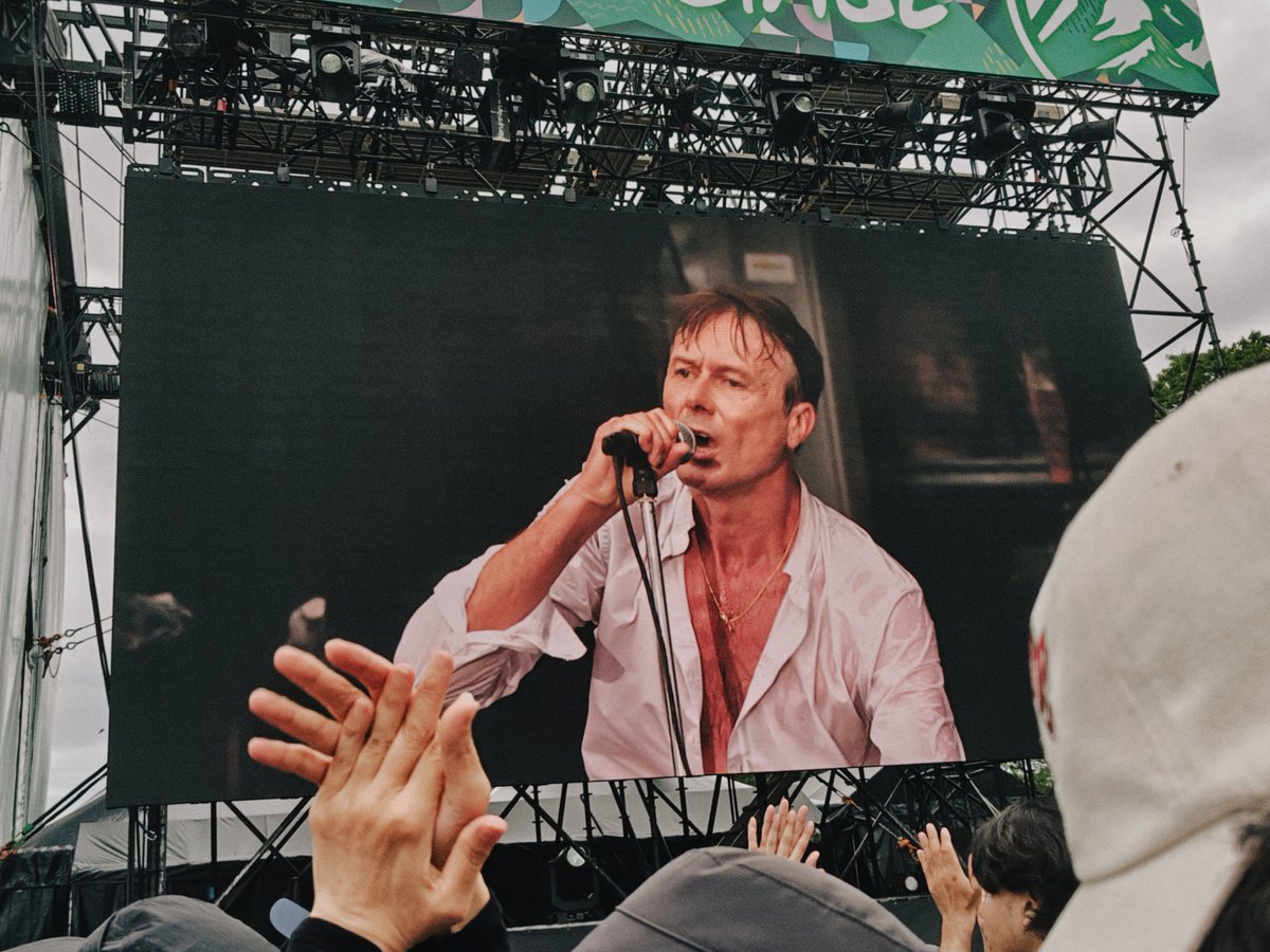 algolconj's tweet photo. ついに、SUEDE！

死ぬまでに逢えた〜😭
やっと…やっとだよ〜
ファンになってから30年以上かかっちゃった…

感激した
一生忘れない

#サマソニ2026 https://t.co/DR91RJcyRQ