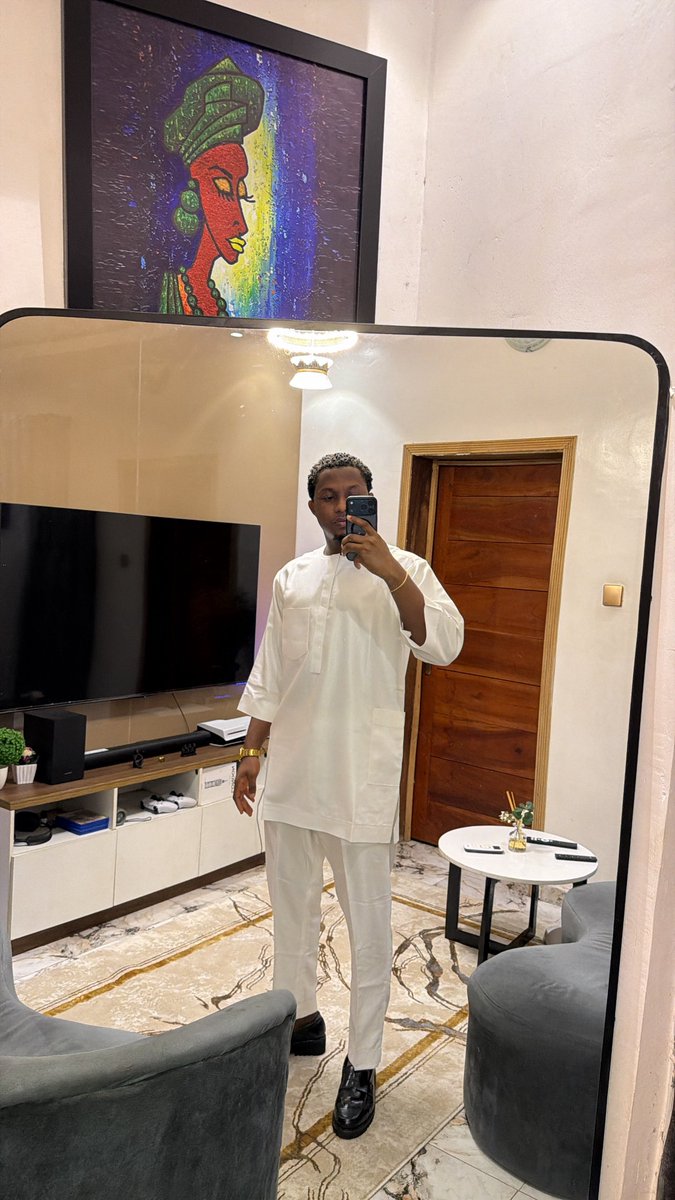 _Hyper66's tweet photo. Happy Birthday Bolaji, My Hero 🎂✨ https://t.co/2TTF1ljG4L
