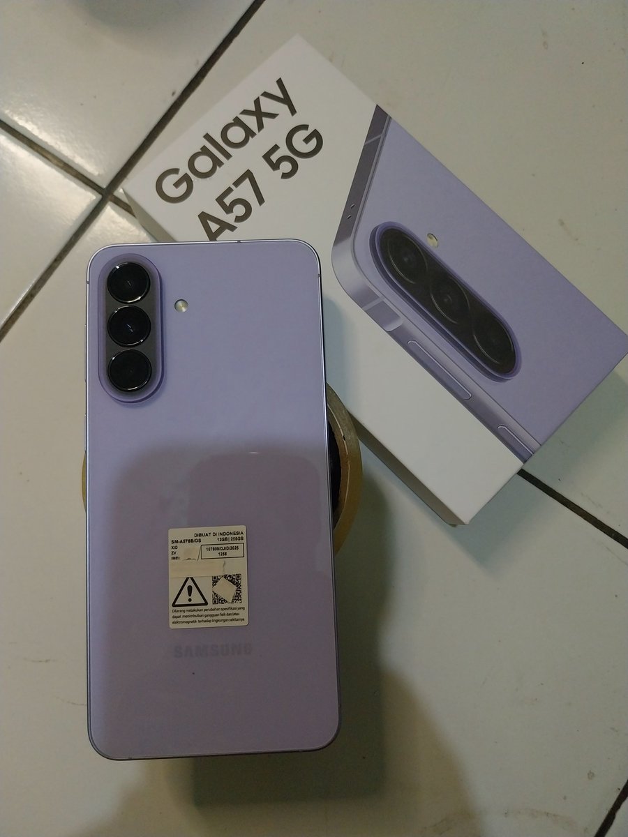 sukakemieayam's tweet photo. Haloo Warga X !! Mungkin ada yang minat🙏🏻
Samsung A57 5G 12/256  Fullset Hanya Lepas Segel

COD Only Semarang Timur, Cek sepuasnya.
Minat/Tanya” bisa DM!! https://t.co/Vcnzbkyfx7