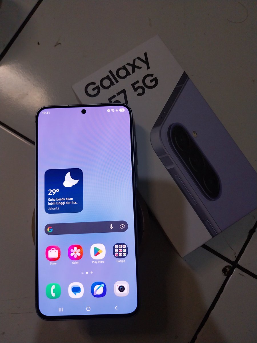 sukakemieayam's tweet photo. Haloo Warga X !! Mungkin ada yang minat🙏🏻
Samsung A57 5G 12/256  Fullset Hanya Lepas Segel

COD Only Semarang Timur, Cek sepuasnya.
Minat/Tanya” bisa DM!! https://t.co/Vcnzbkyfx7