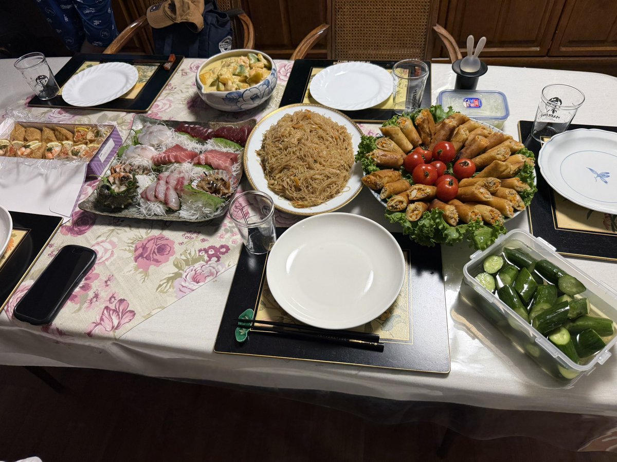 masiki53's tweet photo. 長岡まつり大花火大会のお礼を兼ねて刺し盛りを作ってホームパーティーに参加。
色々と感謝しかないな。 https://t.co/Yyl8pfbl99
