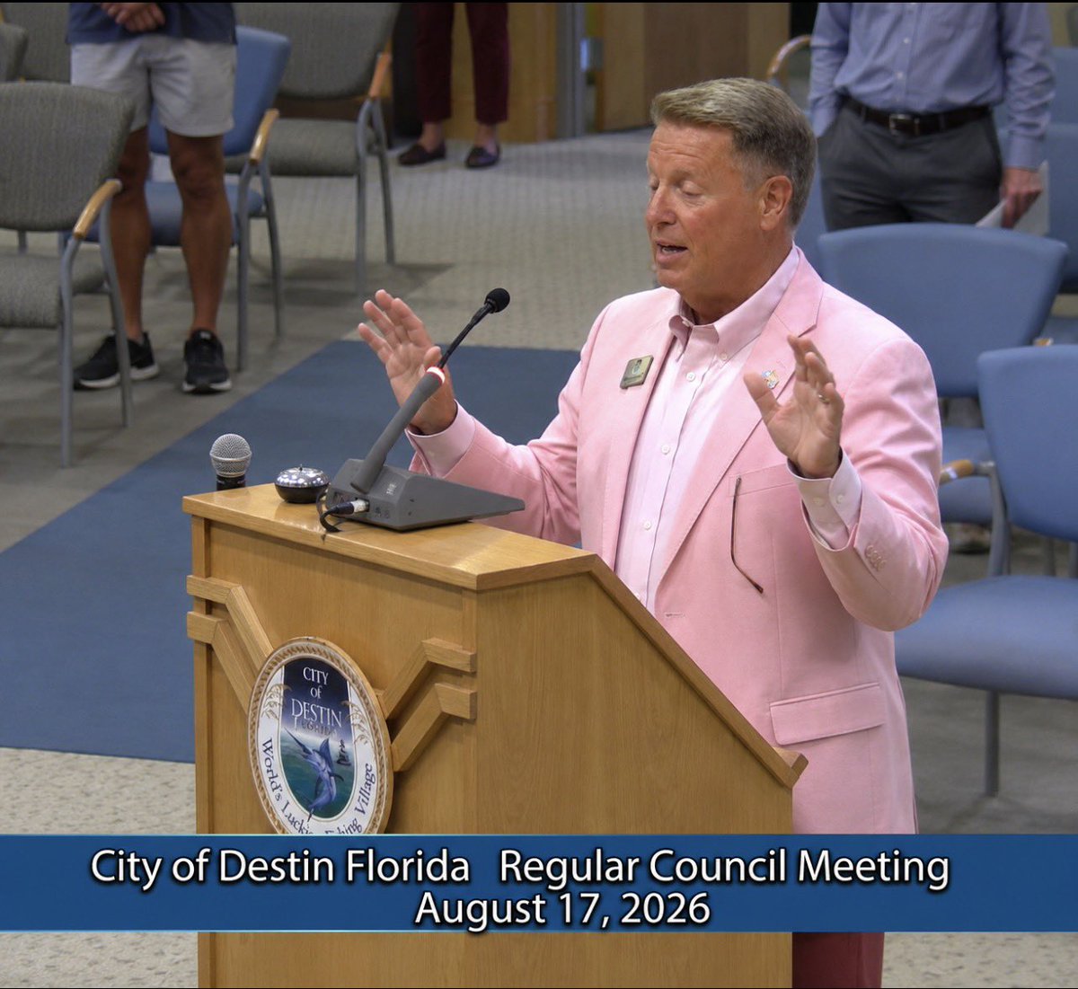revdavidbutler's tweet photo. I’m honored to serve my Destin, Florida community this evening by pronouncing THE BLESSING. https://t.co/jCNq3wRuEy