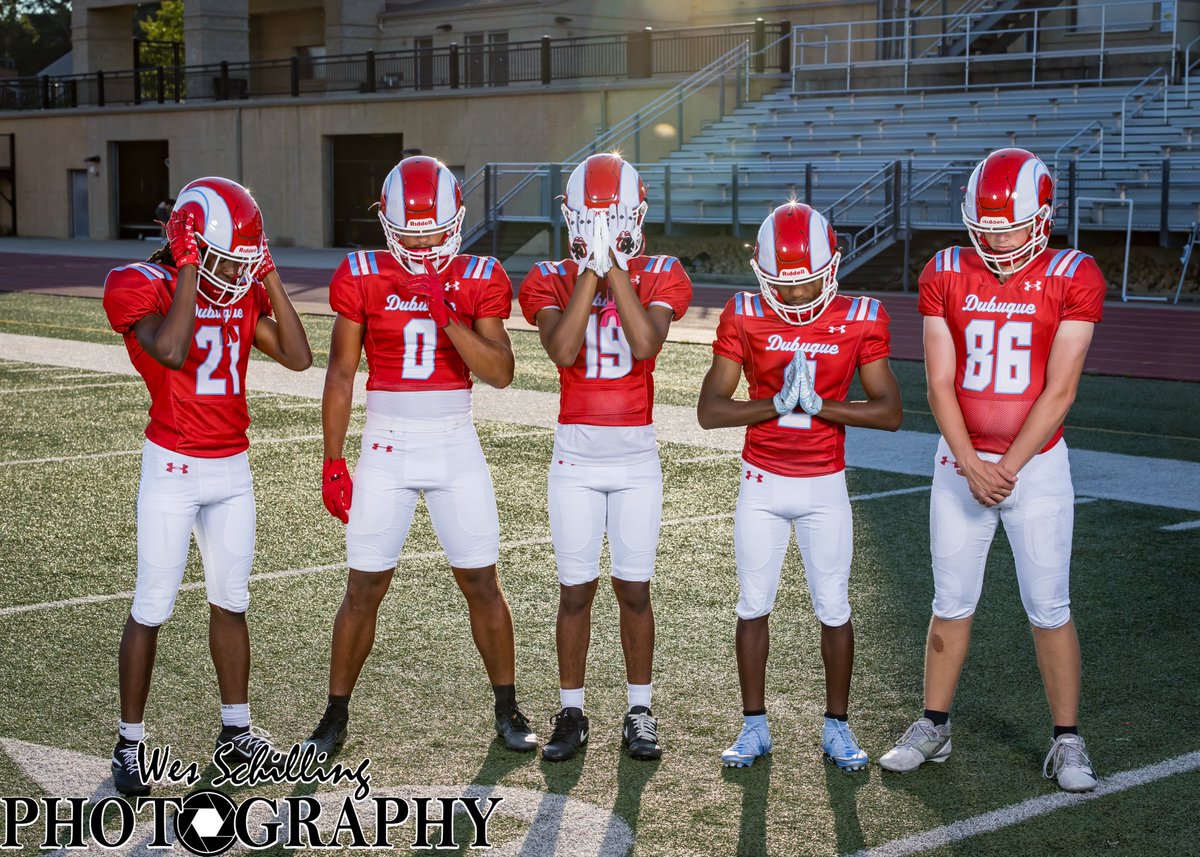 SeniorRamsFB's tweet photo. Peep the horns🤘

📸Wes Schilling Photography https://t.co/YzyZvtFN1t