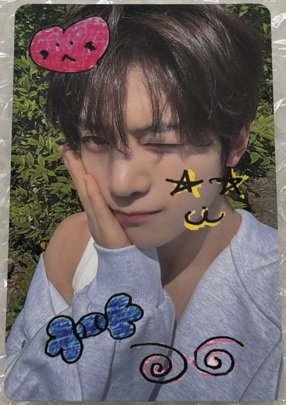 myseokryudan's tweet photo. sometimes babygirl is a 24 year old man existing aegyofully with his jacket falling off his shoulder ♡ https://t.co/DxQXgamSVG