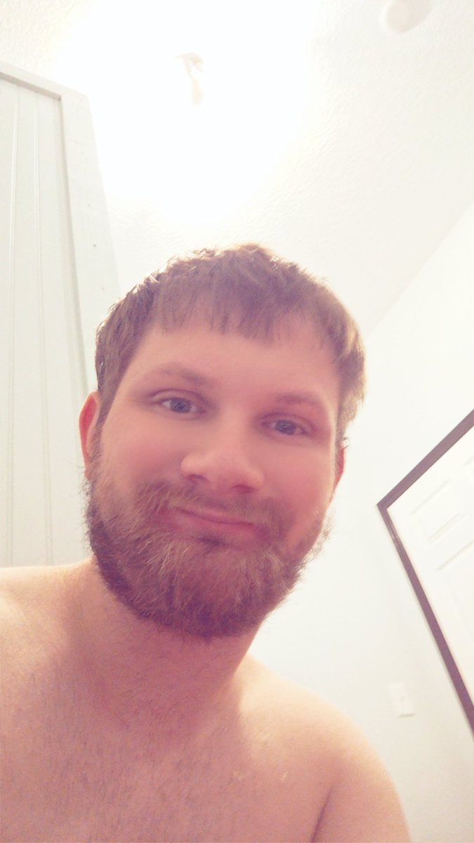 Hunter132807's tweet photo. Add my Snapchat huntery200122 https://t.co/Kx83uvJ956