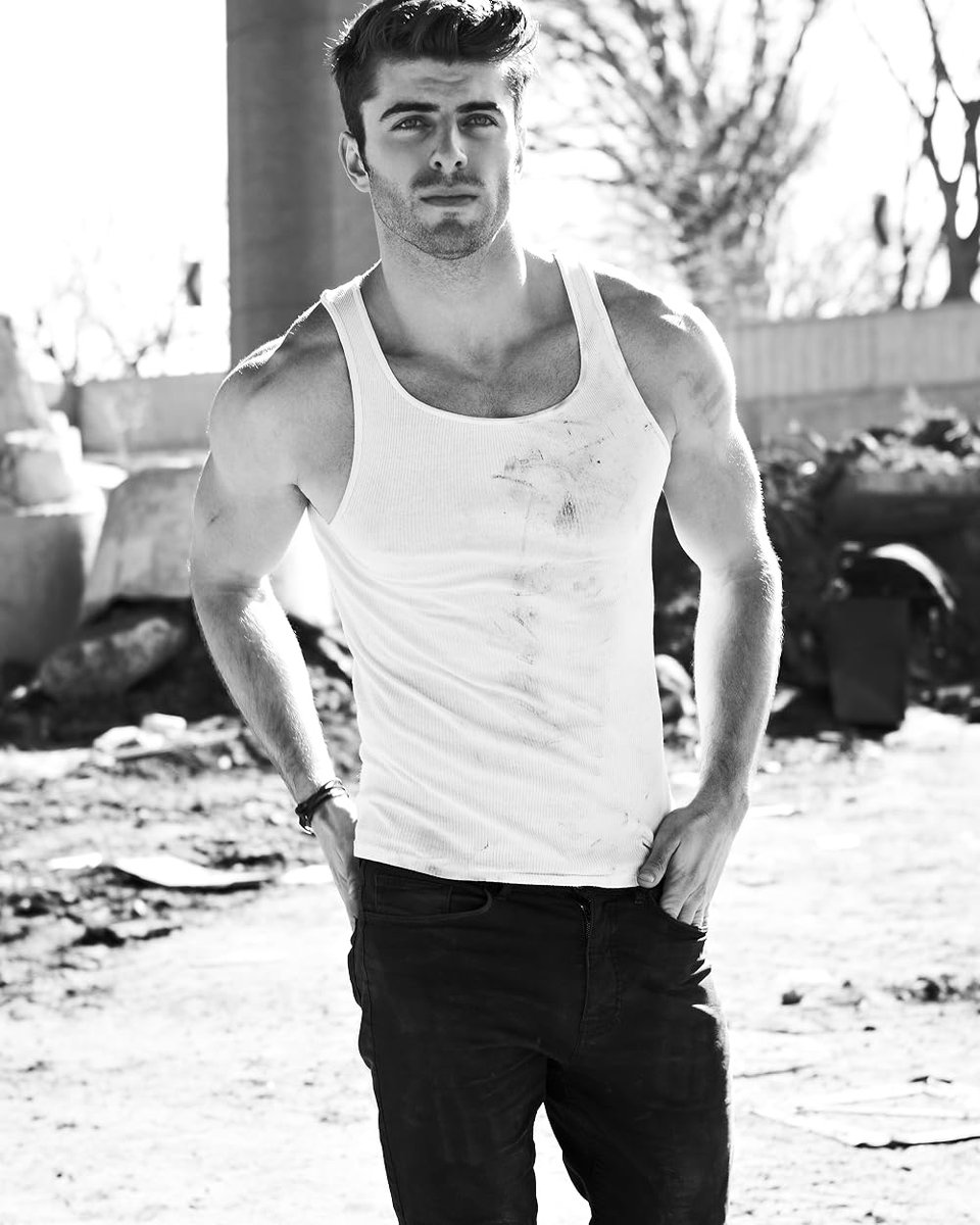 AmenEverytime's tweet photo. Myles Clohessy for #TankTopTuesday✨  #MylesClohessy #TankTop https://t.co/W6pyeo8yhW