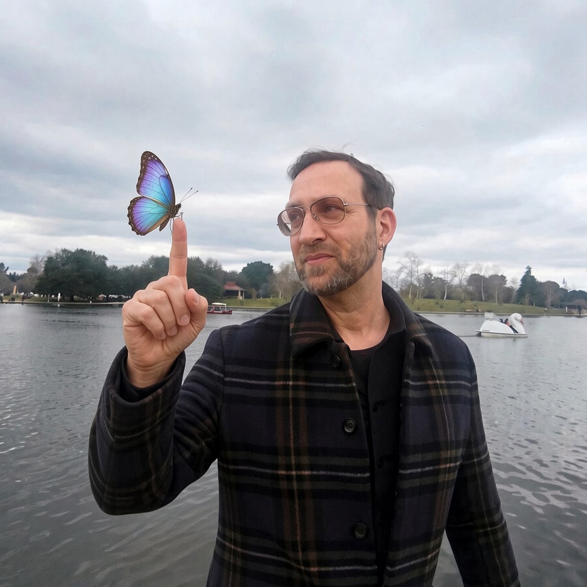 robertsepehr's tweet photo. If you spend your time chasing butterflies, they’ll fly away. Build a beautiful garden instead, and they’ll come to you. Focus on improving yourself, everything you want will follow. We attract based on who we are, not what we want. Don’t chase, attract. Become the garden. #vril https://t.co/5xi8aNfd9L