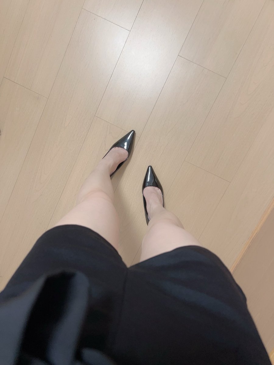 killersweet111's tweet photo. 穿ysl的女王

～ https://t.co/DjmW1zPrlU