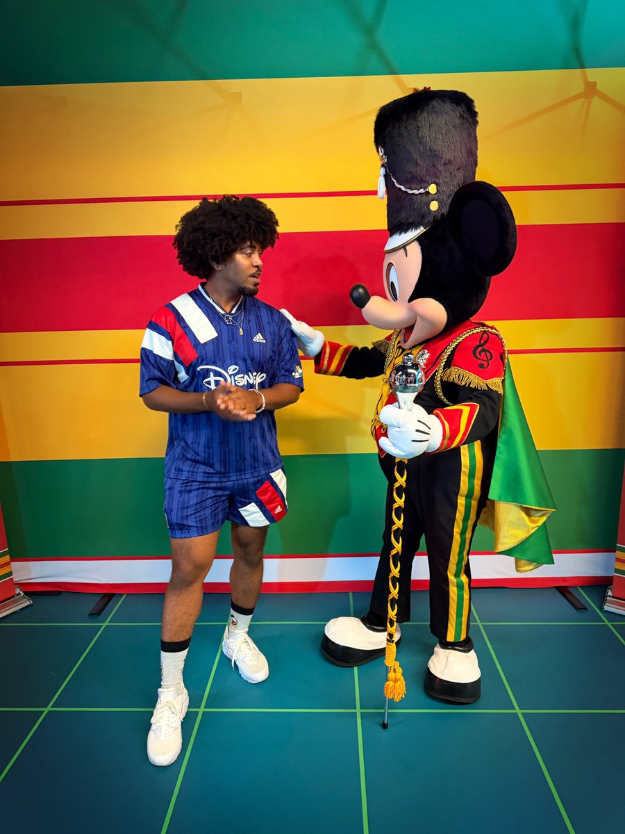 DemetreCartier's tweet photo. My first @DisneyD23 was a HUGE SUCCESS!! 4 NONSTOP days of Disney wore me out but it was soooo worth it! #D23Creators #DisneyPowerOfJoy https://t.co/3pwokEtjTS