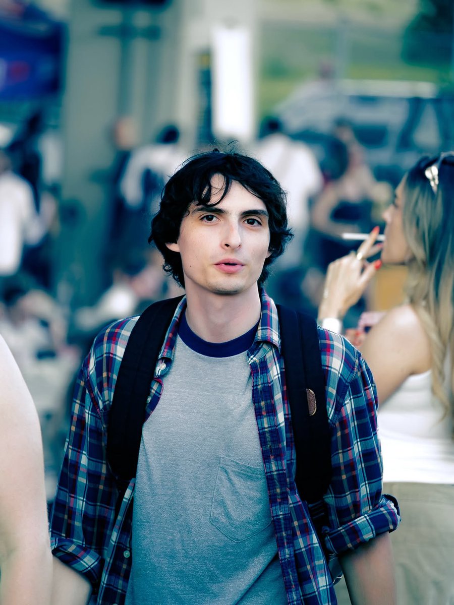finnsatanista's tweet photo. mike wheeler na faculdade https://t.co/S1MCQ62Oh8