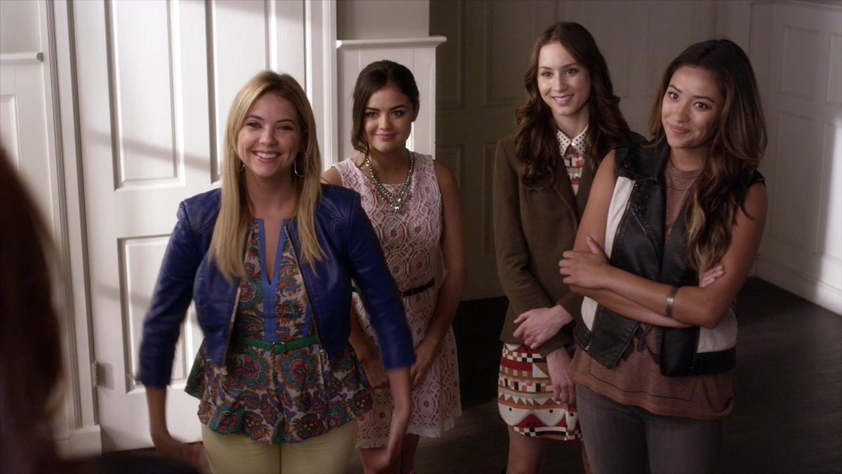 weblittleliars's tweet photo. saudades pretty little liars. https://t.co/senE71uR4x