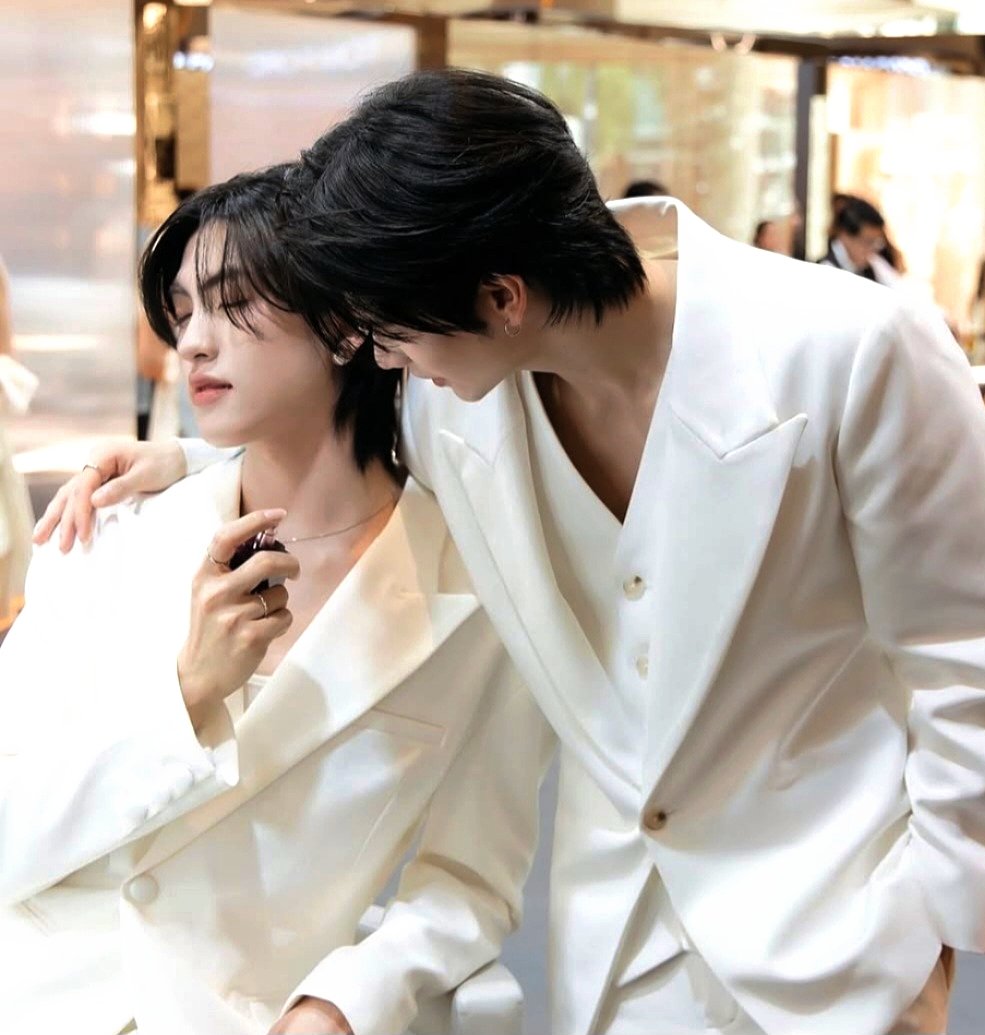 SeaOfNam's tweet photo. 𓍯𓂃𓏧♡ Relationship Goals 𓍯𓂃𓏧♡

I don't think a healthy relationship is about finding someone who fits you perfectly. Sometimes it's about finding someone who's willing to meet you halfway, and that's something I've always appreciated about #LatteKim.

They're different in ways that have genuinely frustrated each other, and they've been honest about that. But they've also shown a willingness to listen, communicate, and learn how the other person works.

I keep thinking about this vulnerable conversation from DMD Friendship. They were approaching the final partner selection, and Latte asked Kim directly if he was going to choose him.

🐶: “I want you to choose me, though. I think you're really good with me... Thank you for working together. Even when there were things I didn't know or wasn't good at yet, you always stayed calm, helped me, and told me when I did something wrong.”

And then Kim was honest about something that wasn't quite as pretty.

🦖: “I have to admit that I got upset sometimes. I got upset, overthought things, and... I didn't tell you directly.”

He wondered whether their difficulties meant they hadn't tried hard enough, weren't in sync, or maybe just weren't right for each other. And this is the part I keep coming back to:

🦖 “Someday, I think we can both find the middle ground... Do you think the same as I do?”

And Latte's response was soo simple:

🐶: “Yes, I think so... About everything you were worried about, I kind of understand. Maybe I don't think about things deeply enough, but if talking to me makes you feel more relieved, I'm always here to talk.”

That's the part I LOVE!!!  Kim didn't tell Tte, “You need to change.” He said, essentially, “We're different. Can we meet somewhere in the middle?”

And Latte didn't say, “You're overthinking.” He said, “I may not experience things the way you do, but if talking helps you, talk to me.”

That's such a small thing, but to me, that's what healthy communication actually looks like. Not never getting frustrated. Not understanding each other perfectly. Not being naturally compatible in every way.

It's being able to say, “This hurt me.” “This is how I am.” “This is how you are.” And then asking, “Where can we meet?”

And even before knowing whether Kim would choose him, Latte still told him:

🐶 “Even if you don't choose me, I still think you're perfect to be my partner.”

I don't know. 🥹 There's something very tender about choosing to understand someone without demanding that they become more like you. Maybe that's part of what makes LatteKim so compelling to me. They don't always seem to speak the same emotional language.. but they keep trying to learn each other's. 🐶🦖

🥹🥹🥹🥹🥹
I love them so much!✨ 

‧🐶 ₊˚ ☁️⋅♡𓂃 ࣪ #LatteKim #LatteTNC #kkim_pst #ลาเต้คิม  ִֶָ☾.⋆𐙚₊🦖 ♡