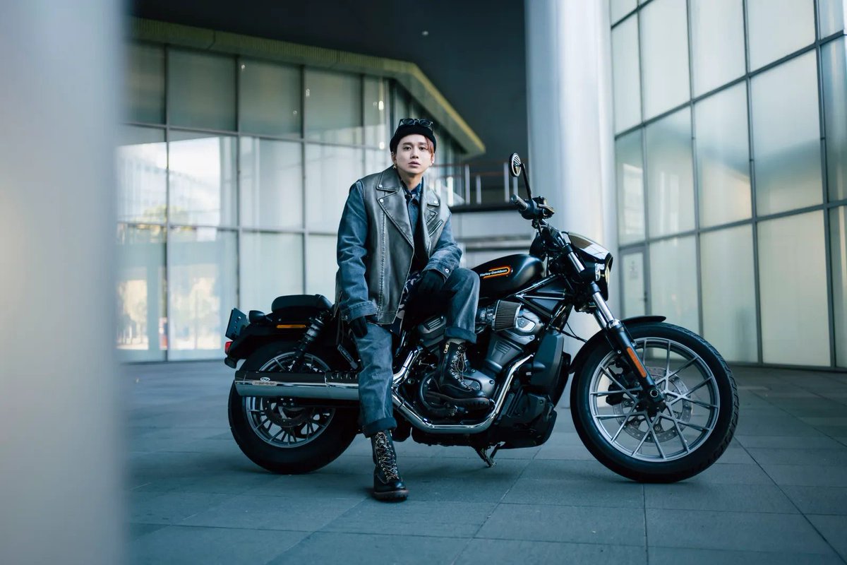 GQJAPAN's tweet photo. #花村想太「車体自体も、動きも軽いから、運転するのが楽しいんです」

▼Da-iCE花村想太×ハーレーダビッドソン──Vol.3 ナイトスタースペシャル
https://t.co/lgJDgaZCzy https://t.co/K4JHPK3heN