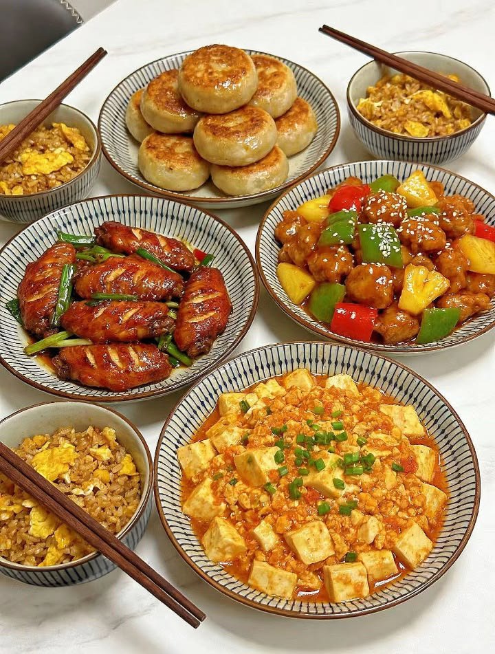 KWINTERscaper's tweet photo. Morning menjelang siang scapers, spill makanan favorit kalian dungs. Jangan skip sarapan ya, have a beautiful day(⁠���⁠���̀⁠ᴗ⁠-⁠)⁠✧ https://t.co/6uVieESZNw
