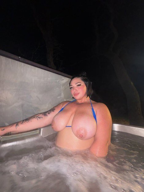Dripz001's tweet photo. smash or pass? i want to get fucked . 😩😩#Texas #freakys #htx #houston #Houstonmeets #htxfreaks  #HtxMeets #HoustonTx https://t.co/YwnvXPRnhI
