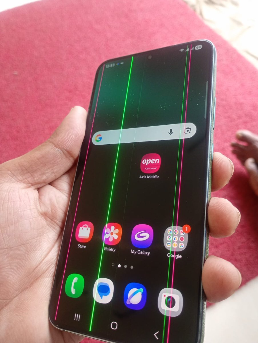 subratadeyx's tweet photo. Beware @SamsungIndia @SamsungMobile users! A green line appeared right after a software update. Your update ruined my display, and now you want ₹14,000 for a repair just because the phone is 3+ years old? Why should customers pay for YOUR faulty update? #SamsungGreenLine https://t.co/WLs3nIN9vs