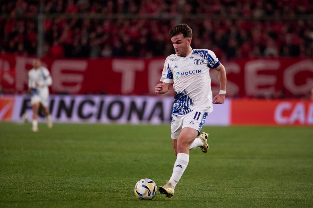 showsportradio's tweet photo. “En lo futbolístico nos costó. Fue un partido duro. Recién lloré en el vestuario, mi perra se está muriendo y le mando un saludo a mi novia que la está pasando mal. Tenemos que levantar la cabeza. Nos toca vivir un momento malo. Esperamos poder revertir”.

✍🏻 Valentín Depietri https://t.co/tDV3nnbHkp